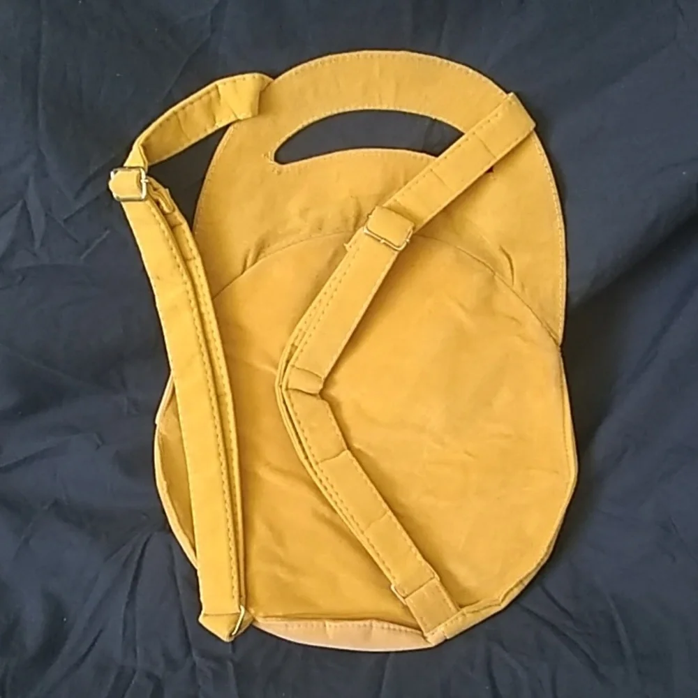 FINAL MARKDOWN Little Girl's NWOT Lightweight Backpack